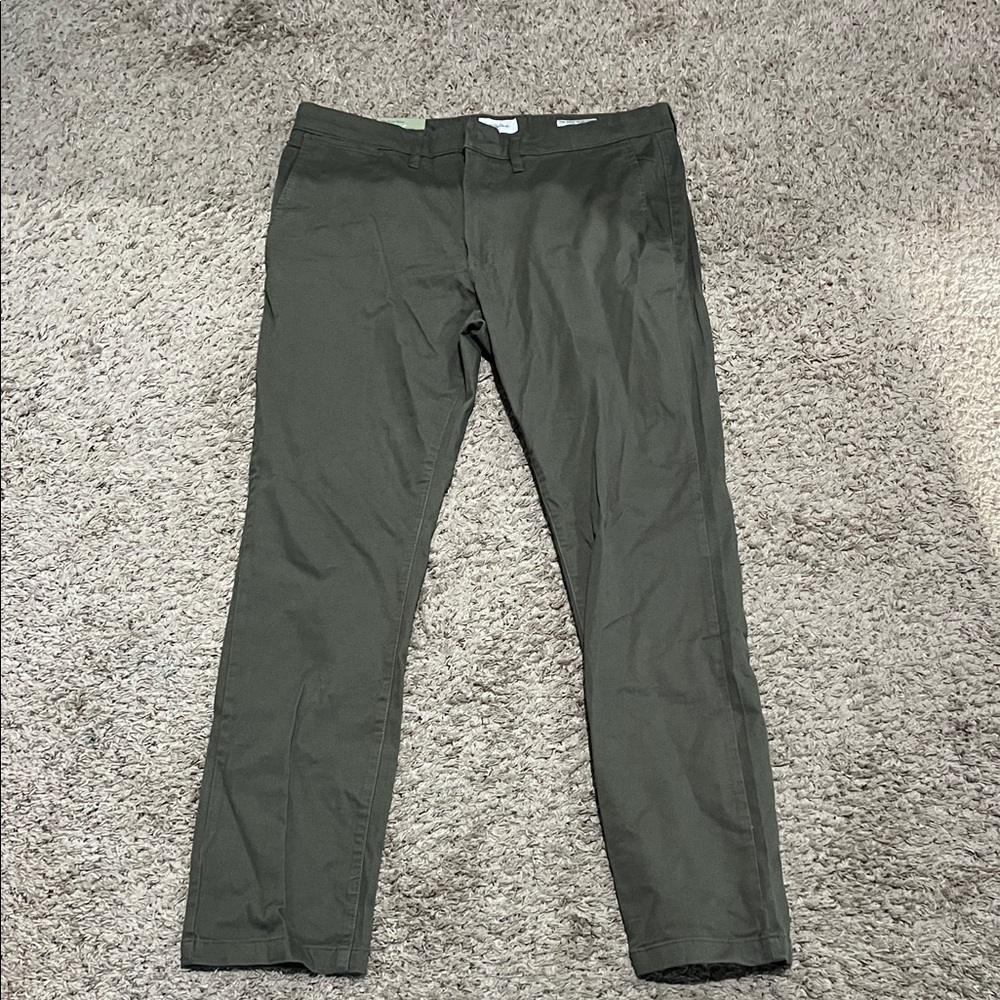 Goodfellow & Co Men's Dark Green Chinos